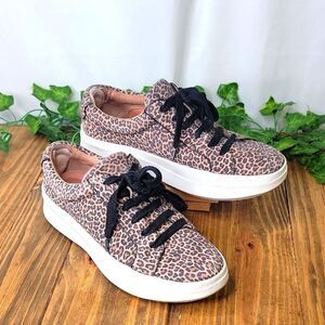 Kenneth Cole. Gentle Souls. Leopard Sneakers. Size 8.5. Comfort. EUC
